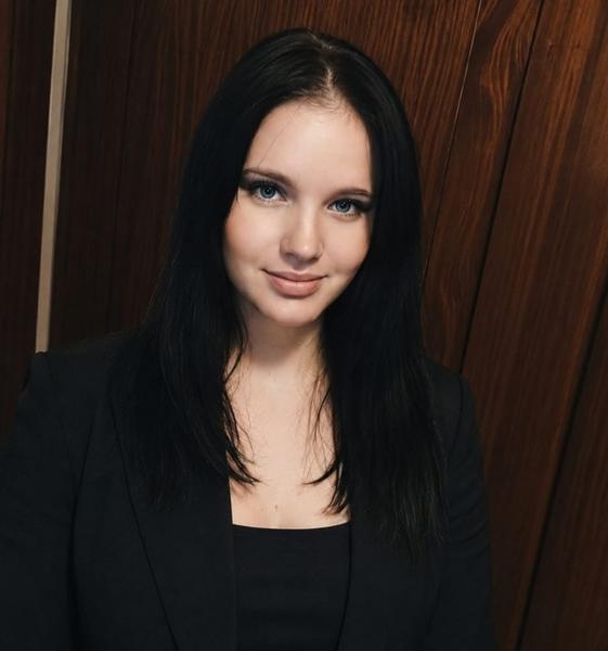 Nickita Koegelenberg, estate agent