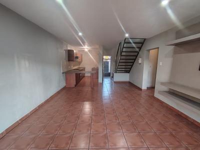 Townhouse For Rent in Vaalpark, Sasolburg