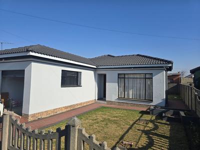 House For Rent in Zamdela, Sasolburg