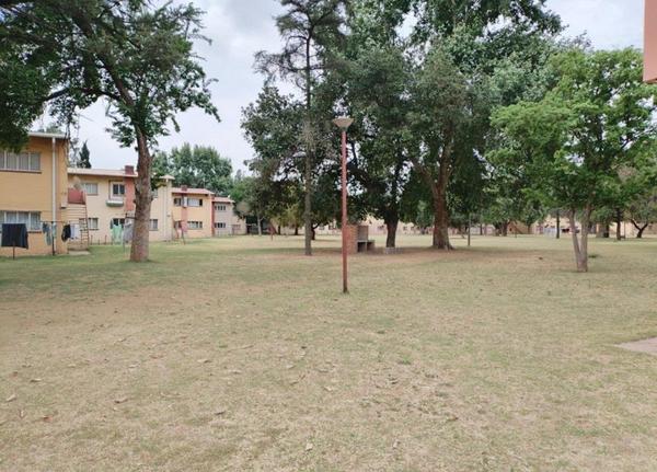 Apartment / Flat For Sale in Sasolburg Ext 3, Sasolburg